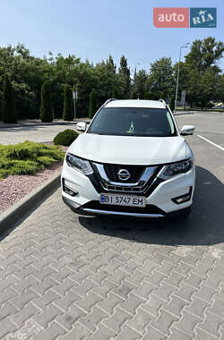 Внедорожник / Кроссовер Nissan Rogue 2017 в Кременчуге