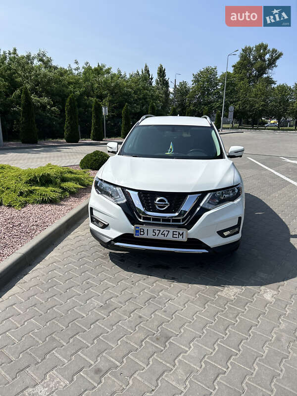 Позашляховик / Кросовер Nissan Rogue 2017 в Кременчуці