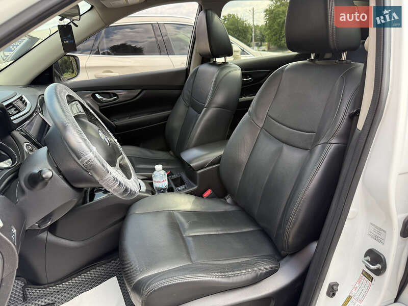 Позашляховик / Кросовер Nissan Rogue 2014 в Харкові