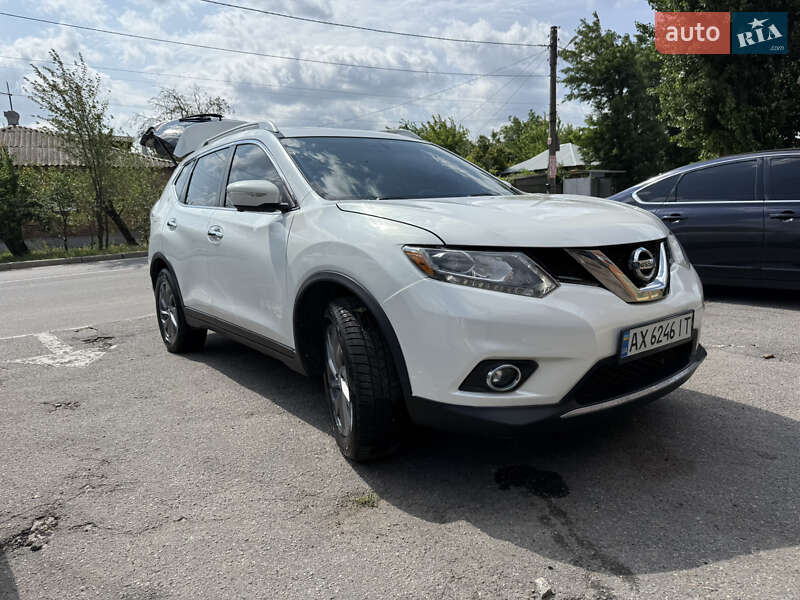 Позашляховик / Кросовер Nissan Rogue 2014 в Харкові
