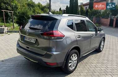 Позашляховик / Кросовер Nissan Rogue 2018 в 