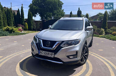 Внедорожник / Кроссовер Nissan Rogue 2020 в Луцке