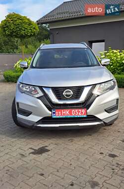 Внедорожник / Кроссовер Nissan Rogue 2018 в Львове