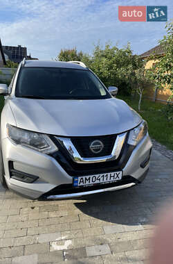 Внедорожник / Кроссовер Nissan Rogue 2018 в Житомире
