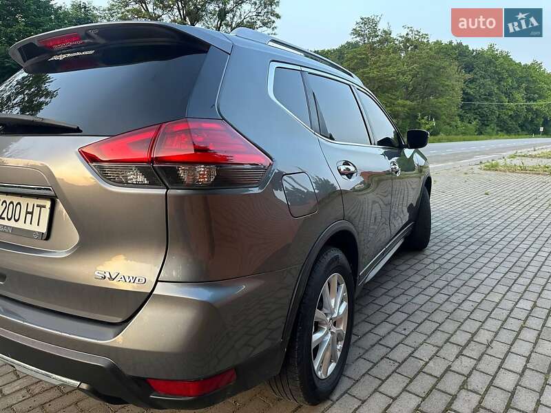 Внедорожник / Кроссовер Nissan Rogue 2016 в Хмельницком