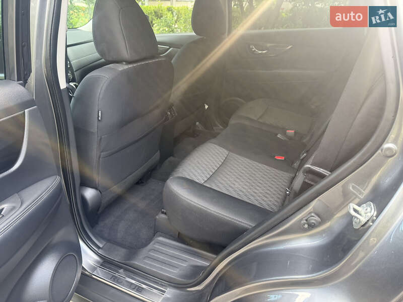 Внедорожник / Кроссовер Nissan Rogue 2019 в Полтаве