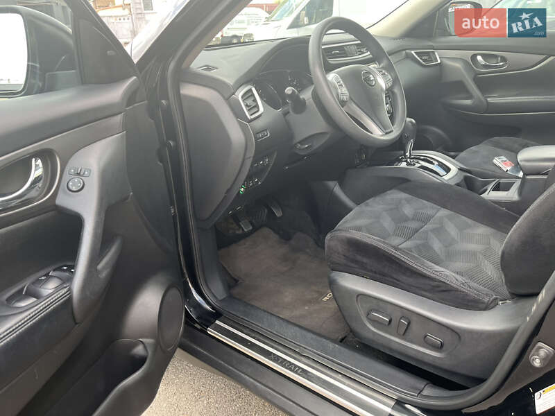 Позашляховик / Кросовер Nissan Rogue 2014 в Києві