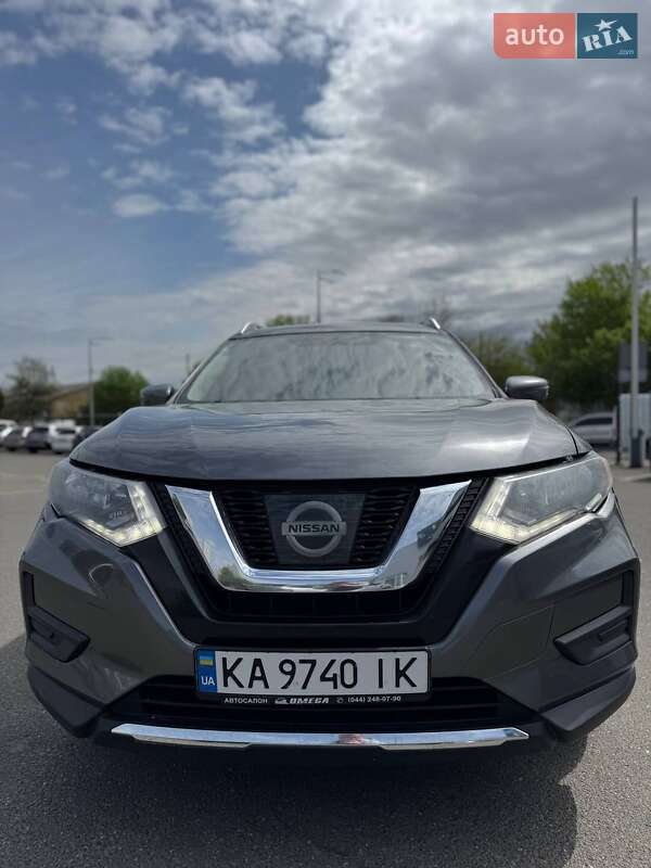 Позашляховик / Кросовер Nissan Rogue 2017 в Києві