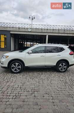 Позашляховик / Кросовер Nissan Rogue 2017 в Харкові