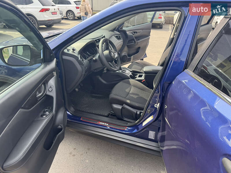 Позашляховик / Кросовер Nissan Rogue 2020 в Дрогобичі