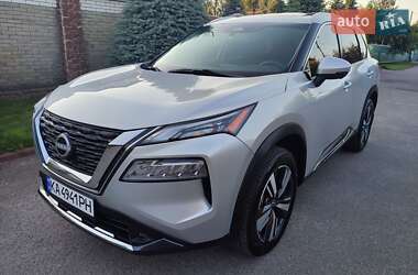 Внедорожник / Кроссовер Nissan Rogue 2022 в Киеве