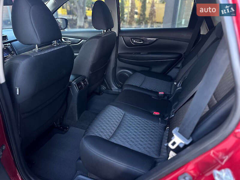 Внедорожник / Кроссовер Nissan Rogue 2018 в Киеве фото 16 Внедорожник / Кроссовер Nissan Rogue 2018 в Киеве