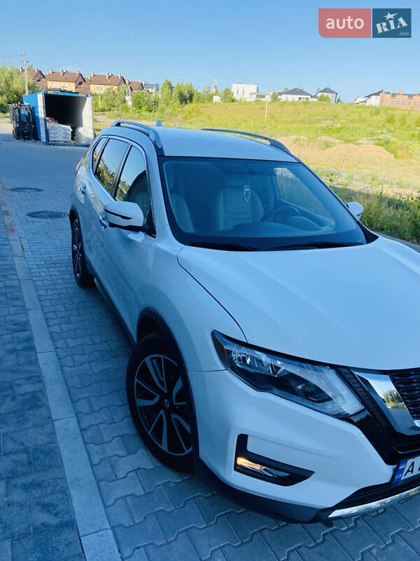 Позашляховик / Кросовер Nissan Rogue 2017 в Хмельницькому