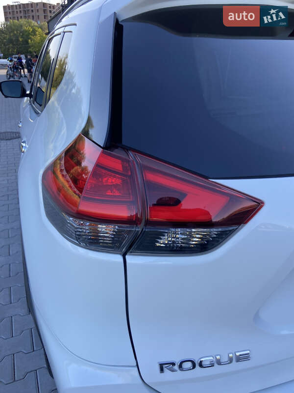 Позашляховик / Кросовер Nissan Rogue 2017 в Хмельницькому