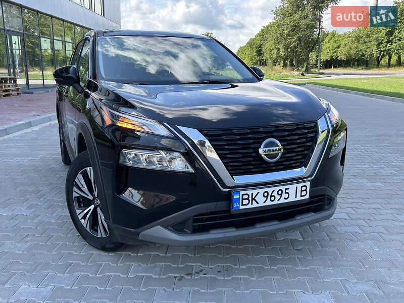 Позашляховик / Кросовер Nissan Rogue 2020 в Рівному