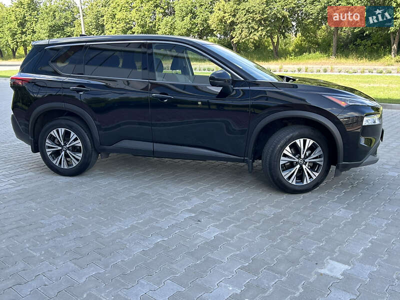 Позашляховик / Кросовер Nissan Rogue 2020 в Рівному