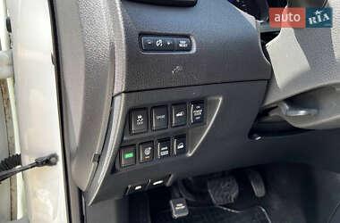 Внедорожник / Кроссовер Nissan Rogue 2016 в 
