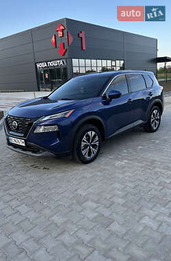 Внедорожник / Кроссовер Nissan Rogue 2021 в Золочеве