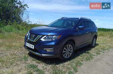 Позашляховик / Кросовер Nissan Rogue 2017 в Малій Висці