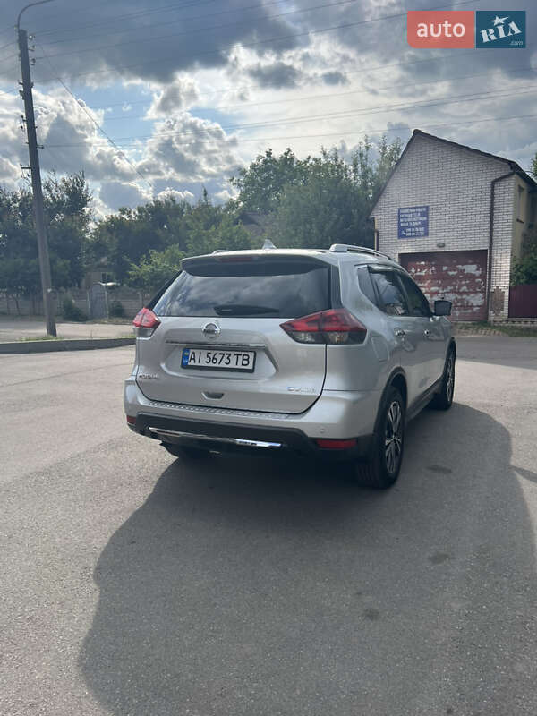 Позашляховик / Кросовер Nissan Rogue 2020 в Рокитному