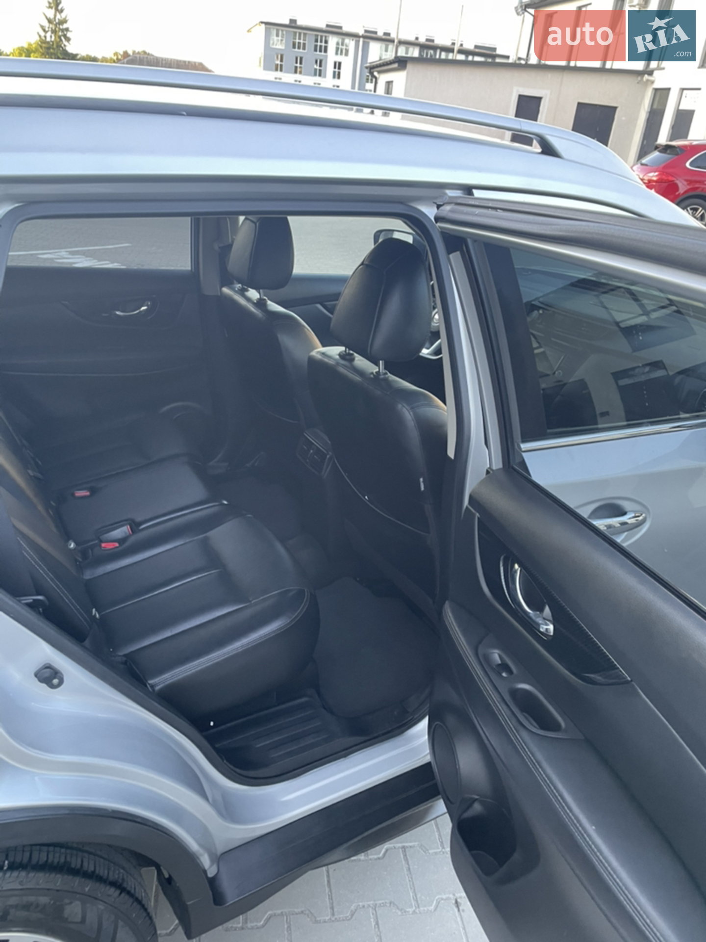 2018 Nissan Rogue - мініатюра 16