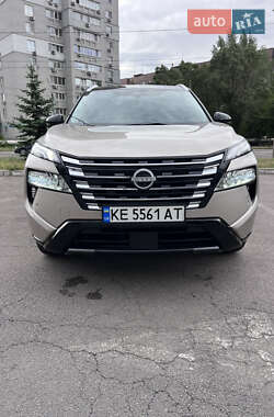 Позашляховик / Кросовер Nissan Rogue 2024 в Дніпрі