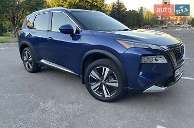 Позашляховик / Кросовер Nissan Rogue 2020 в 