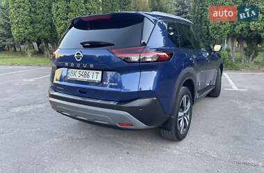 Позашляховик / Кросовер Nissan Rogue 2020 в 
