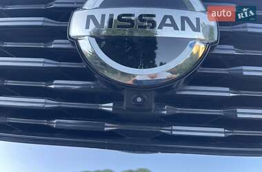 Позашляховик / Кросовер Nissan Rogue 2020 в 