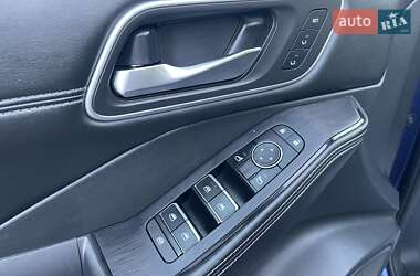 Позашляховик / Кросовер Nissan Rogue 2020 в 