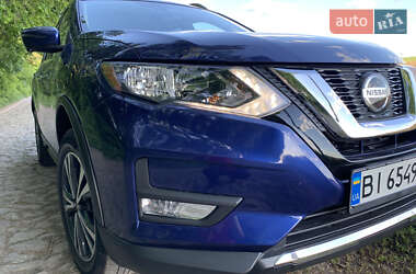 Позашляховик / Кросовер Nissan Rogue 2018 в Полтаві