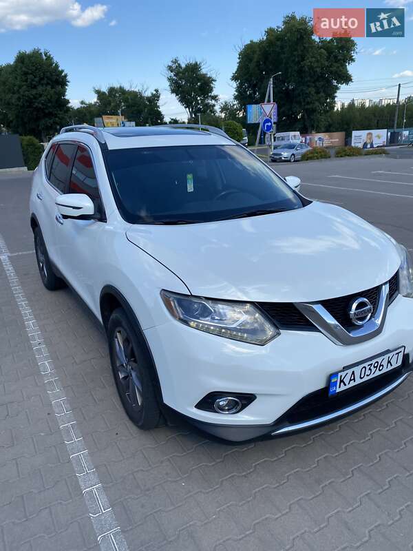 Позашляховик / Кросовер Nissan Rogue 2016 в Києві