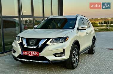 Позашляховик / Кросовер Nissan Rogue 2017 в Тернополі
