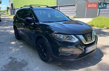 Позашляховик / Кросовер Nissan Rogue 2017 в Києві