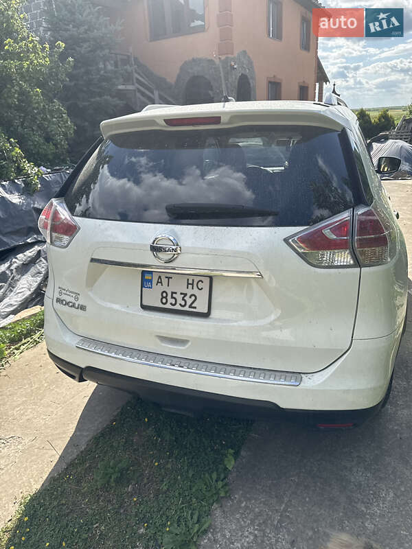 Позашляховик / Кросовер Nissan Rogue 2016 в Івано-Франківську