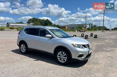 Внедорожник / Кроссовер Nissan Rogue 2015 в Полтаве