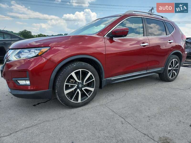 Внедорожник / Кроссовер Nissan Rogue 2019 в 