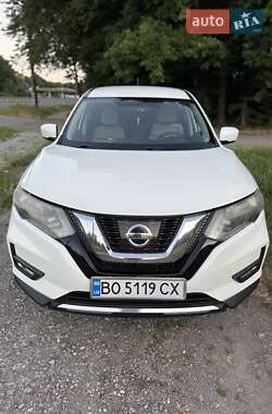 Внедорожник / Кроссовер Nissan Rogue 2017 в Тернополе