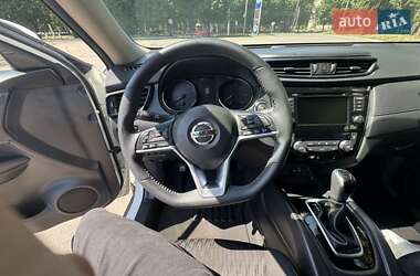 Позашляховик / Кросовер Nissan Rogue 2019 в 