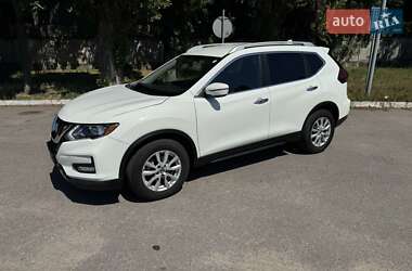 Позашляховик / Кросовер Nissan Rogue 2019 в 