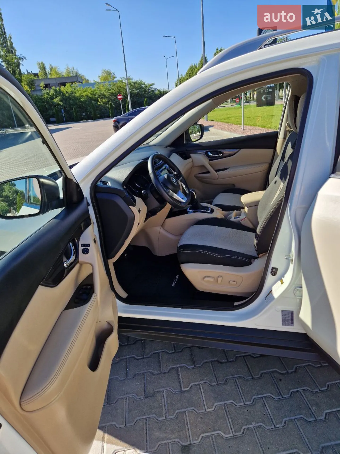 2018 Nissan Rogue - мініатюра 15