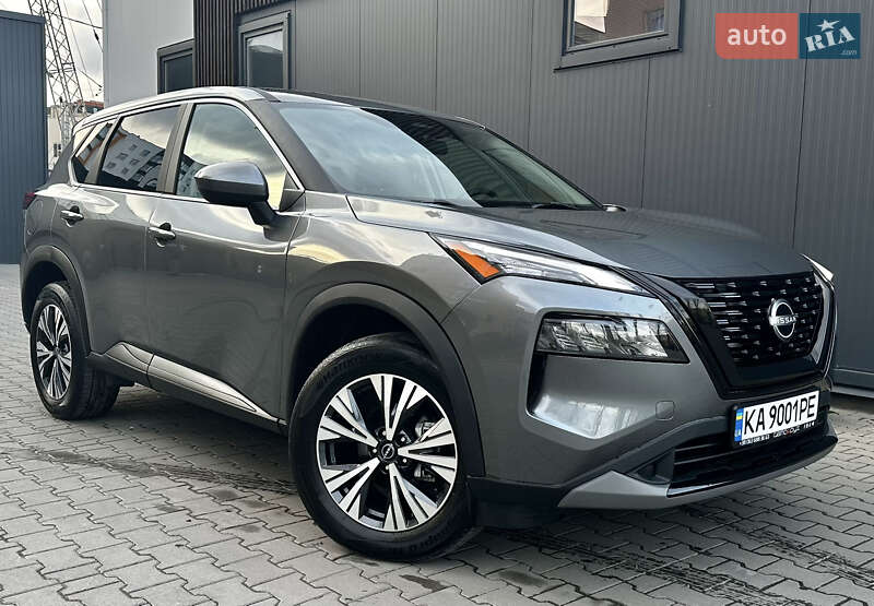 Внедорожник / Кроссовер Nissan Rogue 2023 в Хмельницком