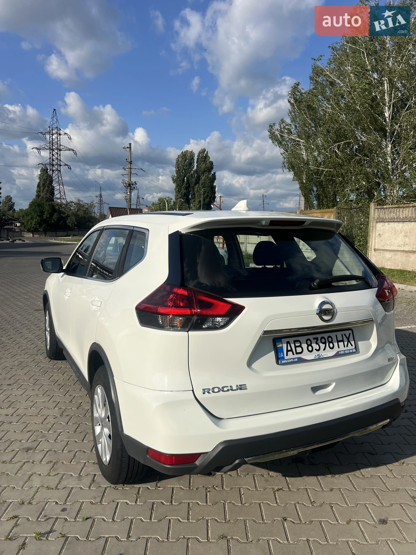 2017 Nissan Rogue - мініатюра 9