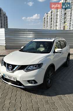 Позашляховик / Кросовер Nissan Rogue 2015 в Полтаві