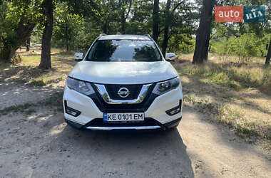 Позашляховик / Кросовер Nissan Rogue 2016 в Дніпрі