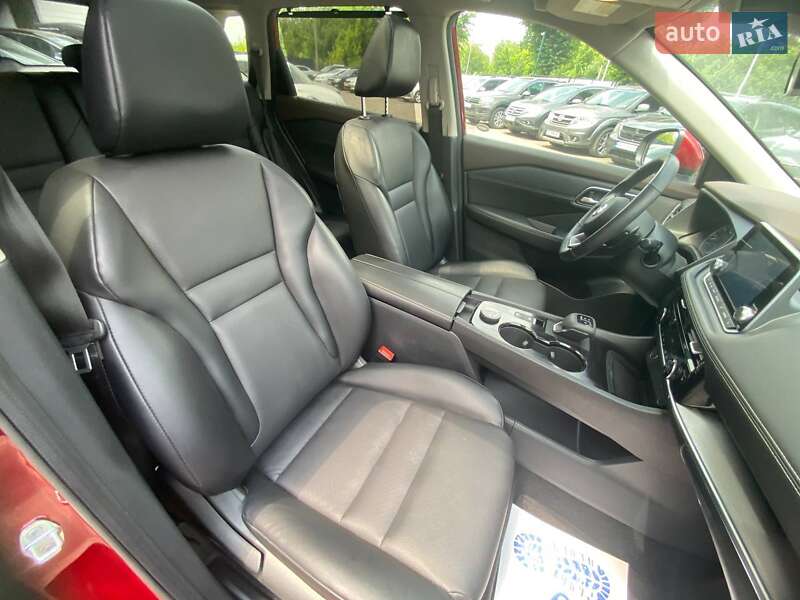 Внедорожник / Кроссовер Nissan Rogue 2021 в Виннице