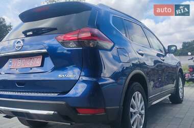 Внедорожник / Кроссовер Nissan Rogue 2018 в 