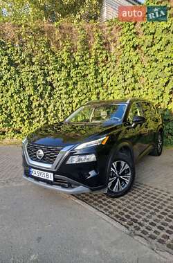 Внедорожник / Кроссовер Nissan Rogue 2021 в Киеве