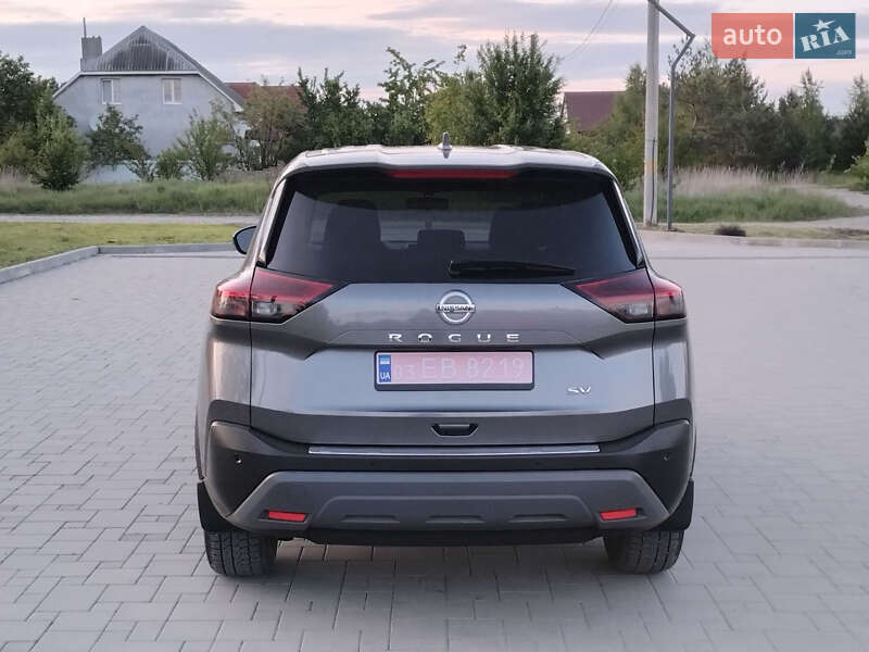Внедорожник / Кроссовер Nissan Rogue 2021 в Киеве