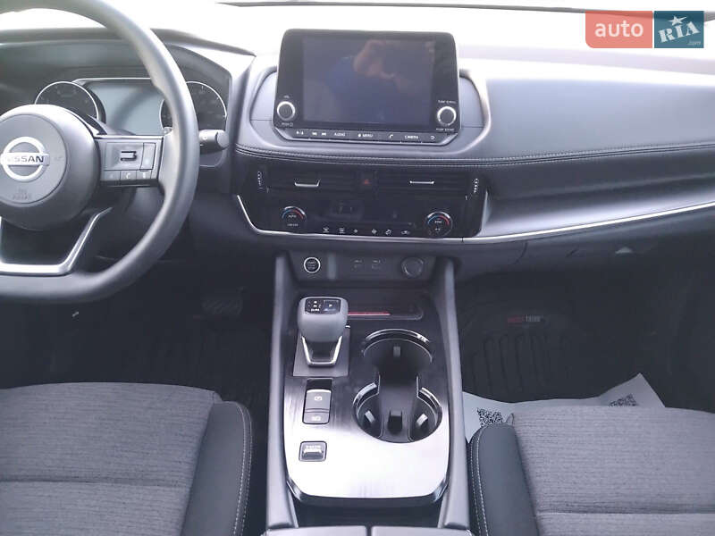 Внедорожник / Кроссовер Nissan Rogue 2021 в Киеве
